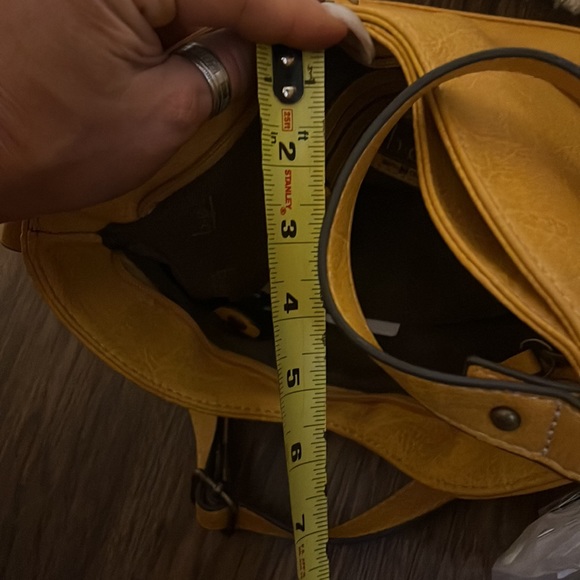 🆕B.O.C charging handbag, this bag is a must have. Priced to sell fast - Picture 9 of 9